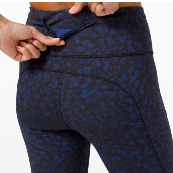 Lululemon Women Fast Free HR LW6BCWS WLTL Blue Black Print - Picture 2 of 13